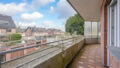 Balkon aus Schlaf und Kinderzimmer