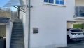 überdachte Außentreppe zur Wohnung II (OG+DG)