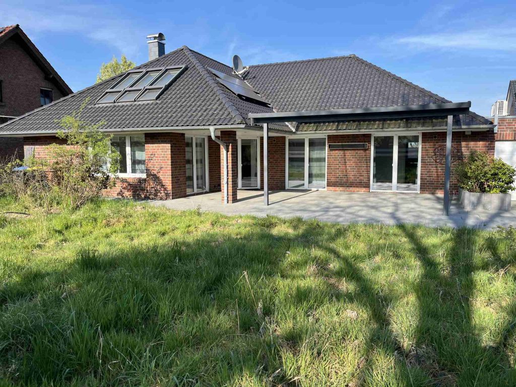 Bungalow in Menzelen-Ost