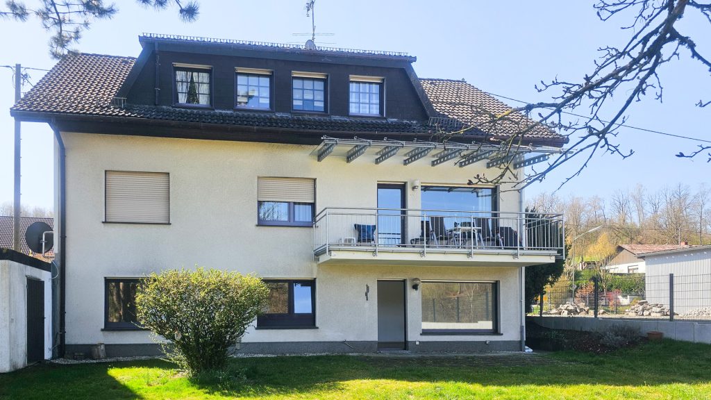 Hausansicht Garten