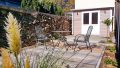 Gartenhaus mit Terrasse
