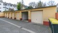 Garage hinter dem Haus