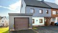 Garage mit elektrischem Tor
