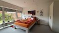 Geräumiges Schlafzimmer...