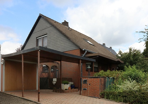 Straßenansicht