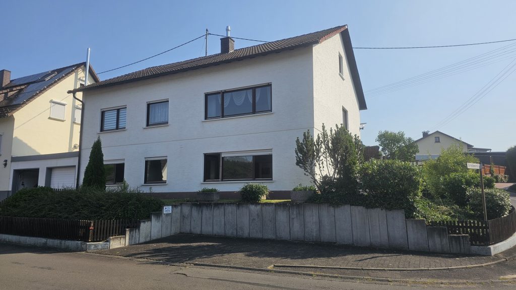Straßenansicht