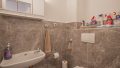 Separate Toilette