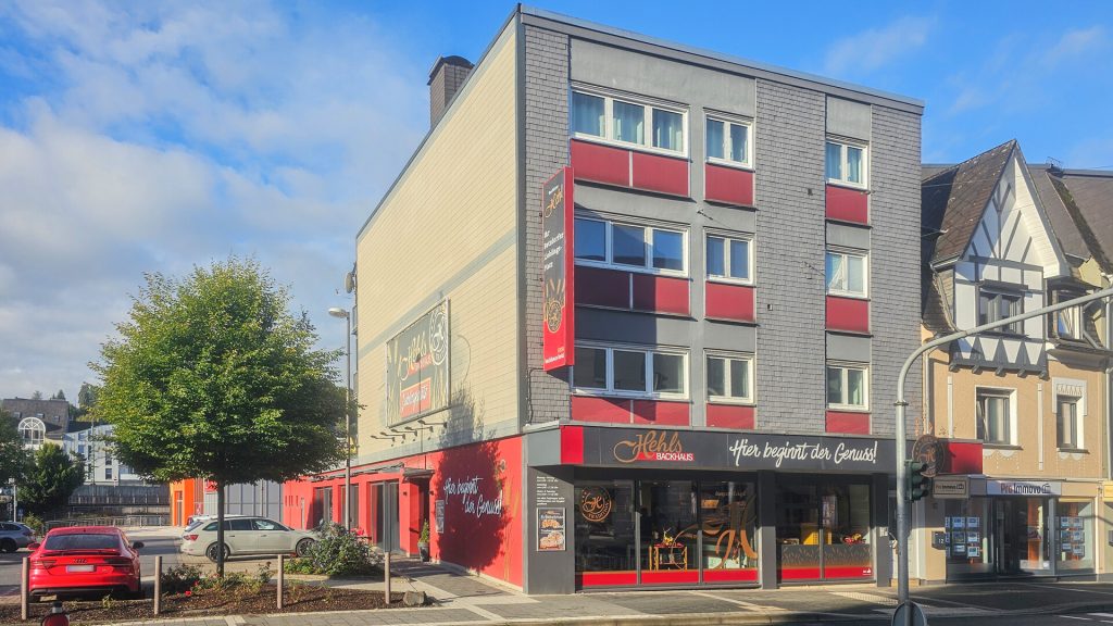 Straßenansicht