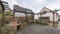 Südwestterrasse mit Garten