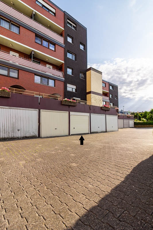 Gepflegte Anlage mit mehreren Garagen – auch als Stauraum nutzbar.