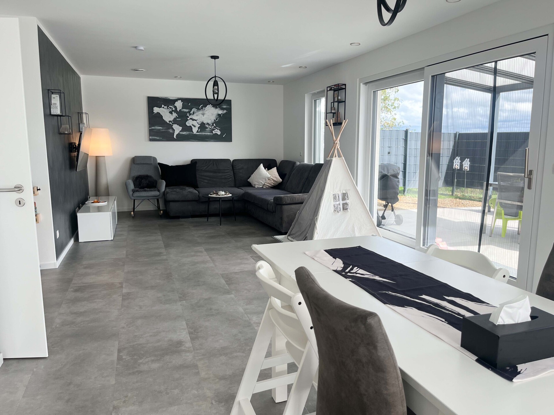 Wohn- und Esszimmer EG