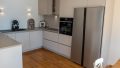 Küche mit Einbauküche