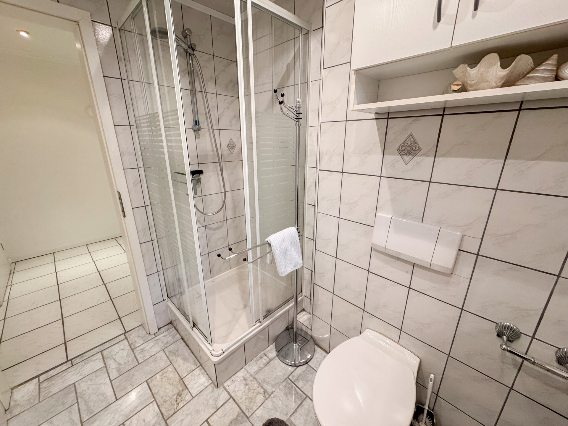 Tageslichtbad mit Dusche KG