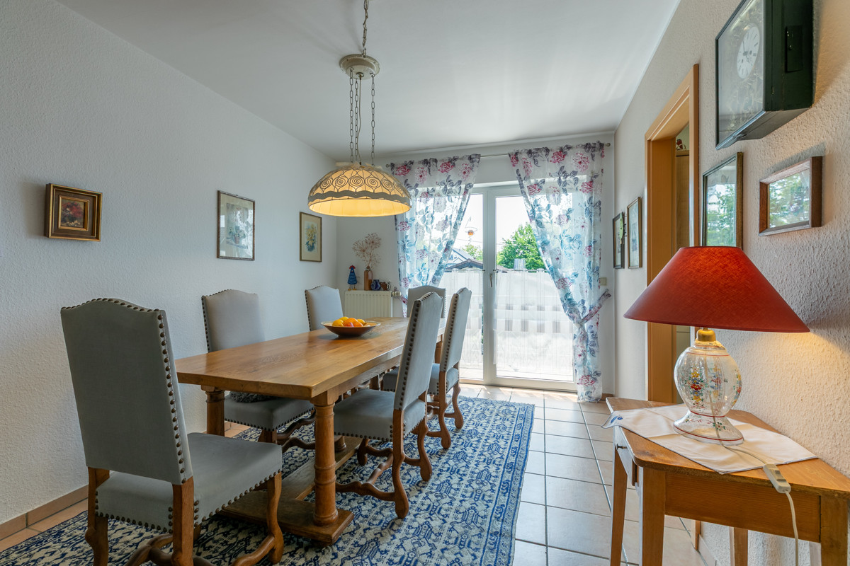 Esszimmer mit Balkon