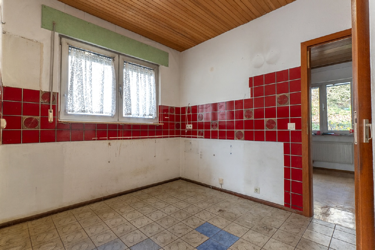 Küche direkt neben dem Essbereich