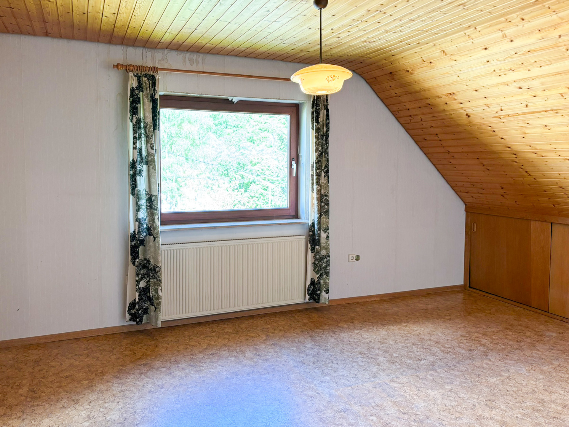 Schlafzimmer DG rechts