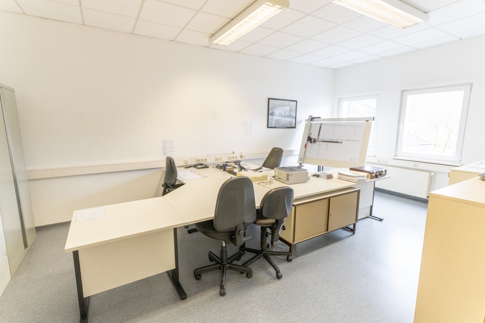 Büro 4 (obere Etage)