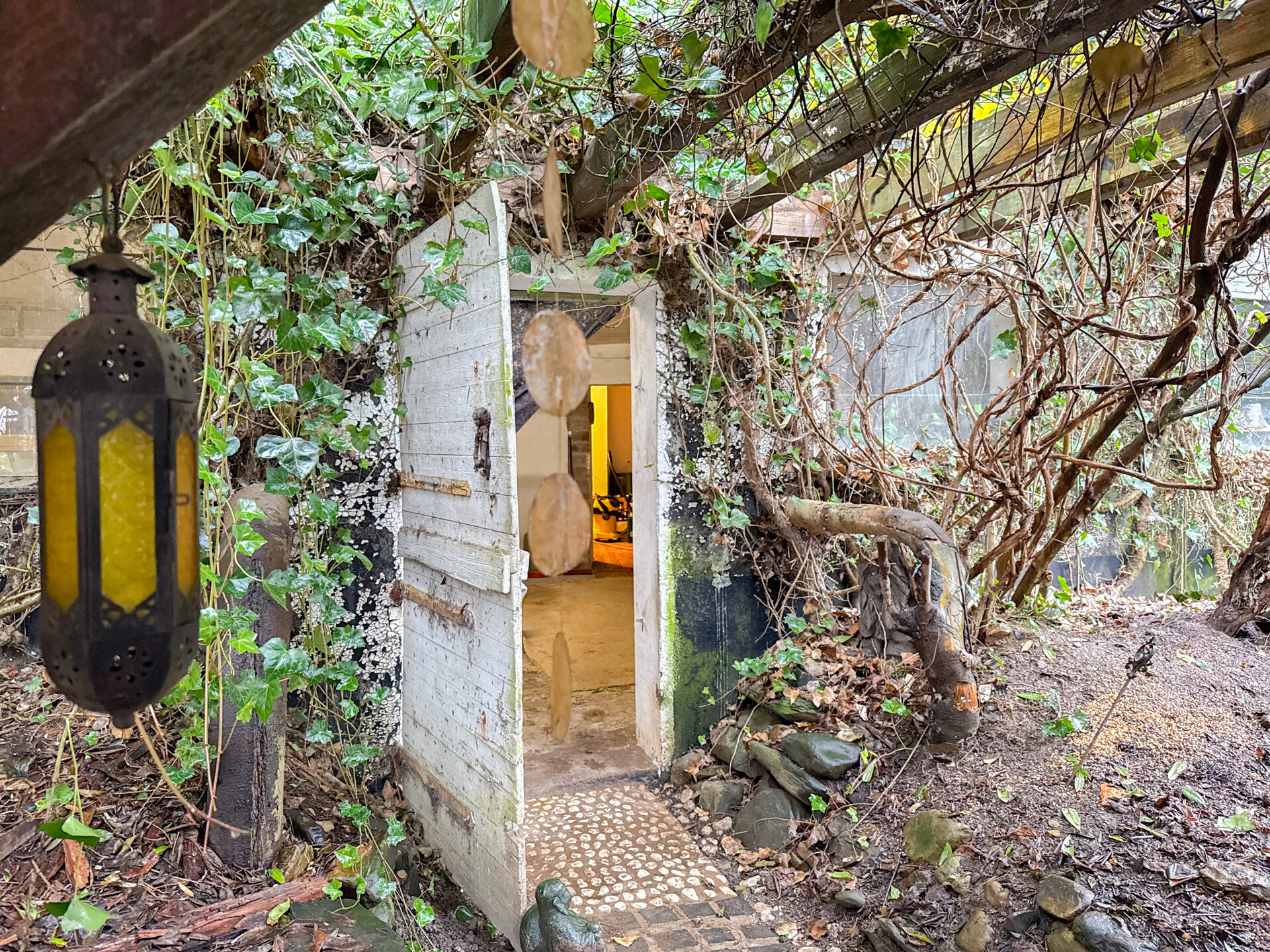 Zugang zum ehem. Stall