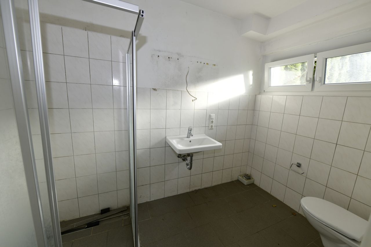 Badezimmer im Erdgeschoss