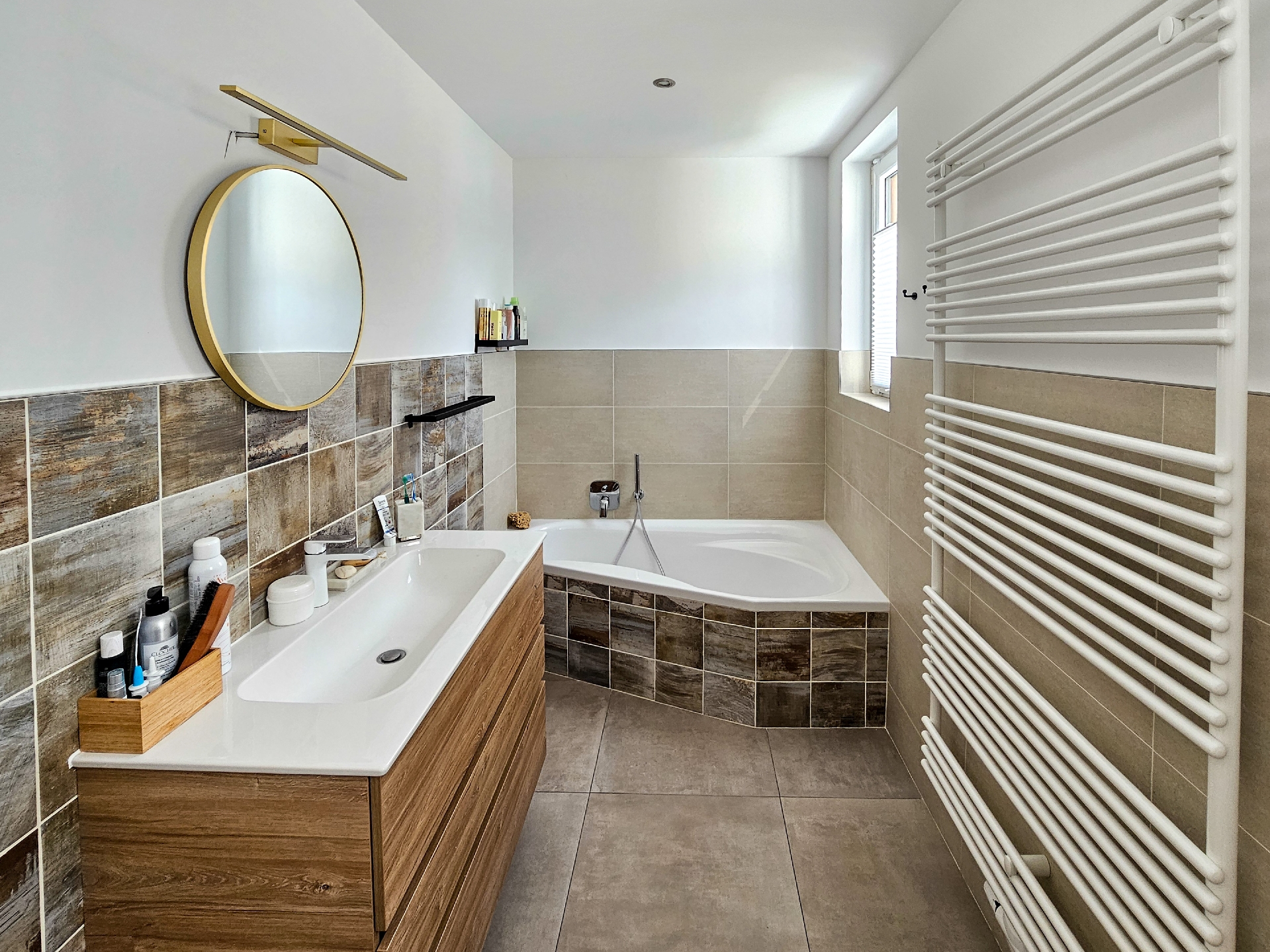 Badezimmer -Wannenbad