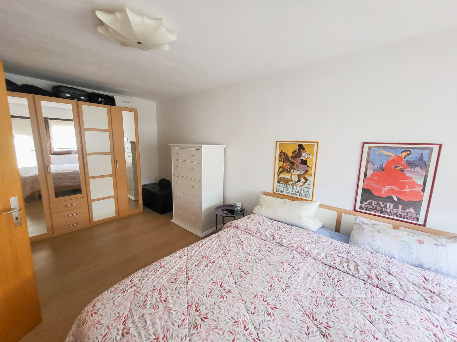 Schlafzimmer OG
