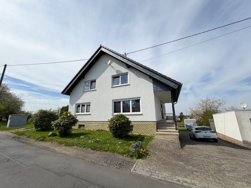 Straßenansicht