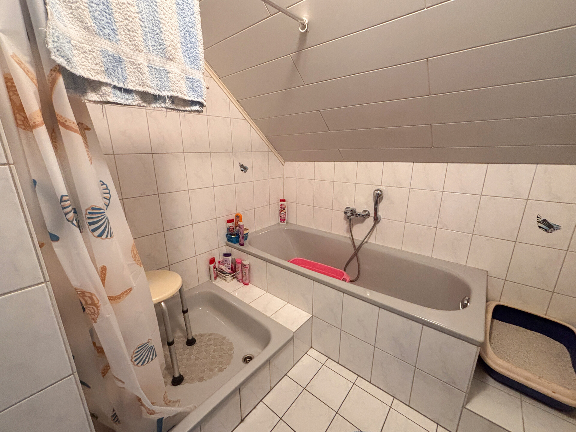 Badezimmer DG