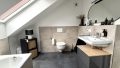 Bad mit Wanne & Dusche