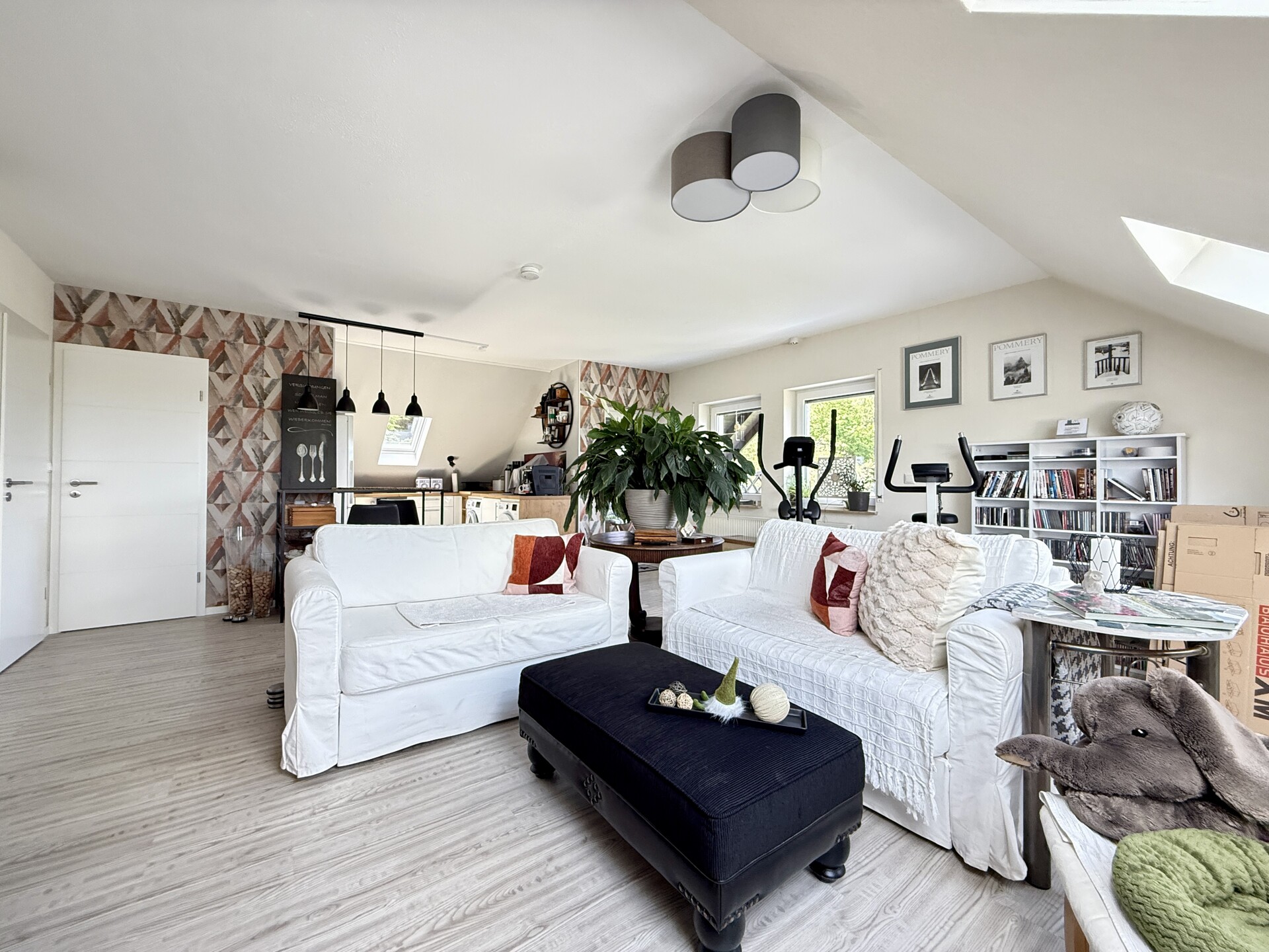 Wohnzimmer DG