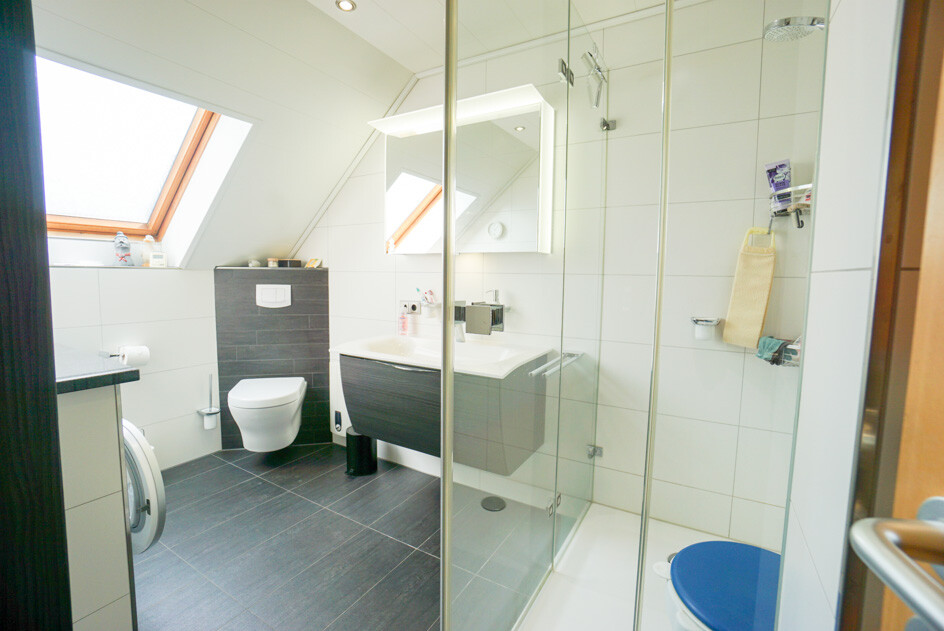 Bad mit Dusche