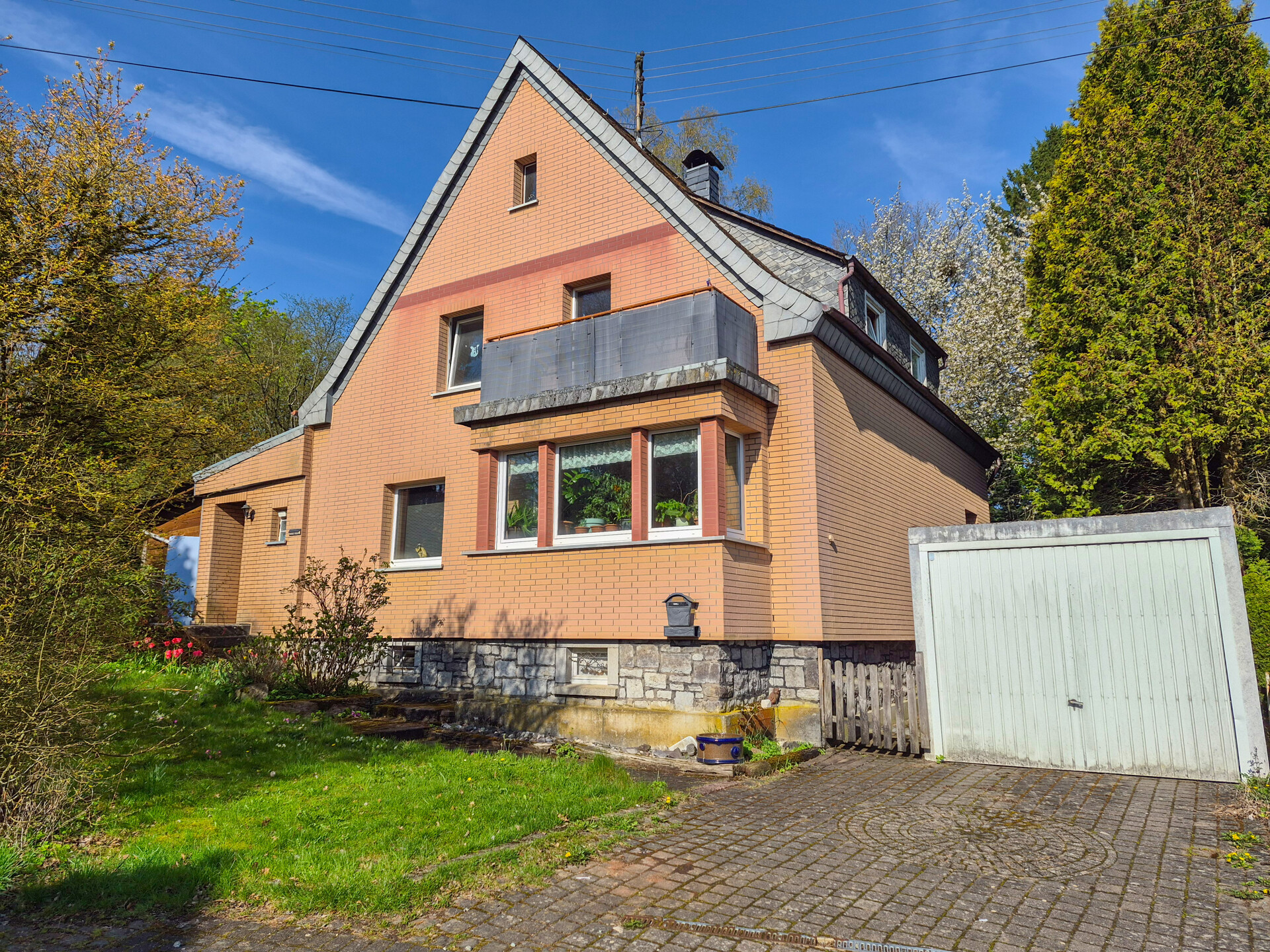 Straßenansicht