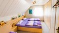 Erstes Schlafzimmer im DG