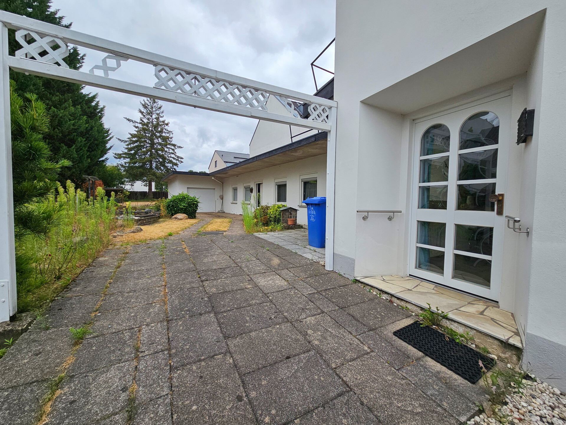 Eingangsbereich außen