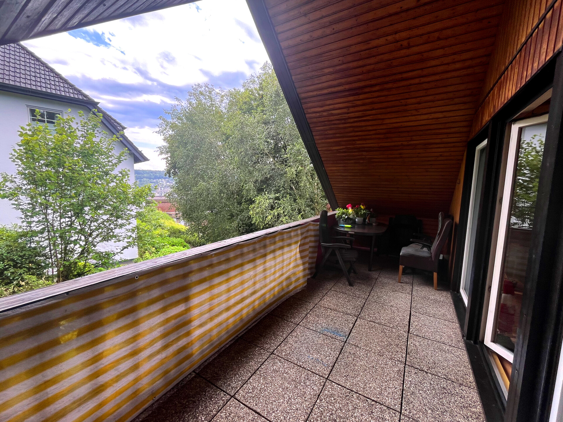 Balkon (DG)