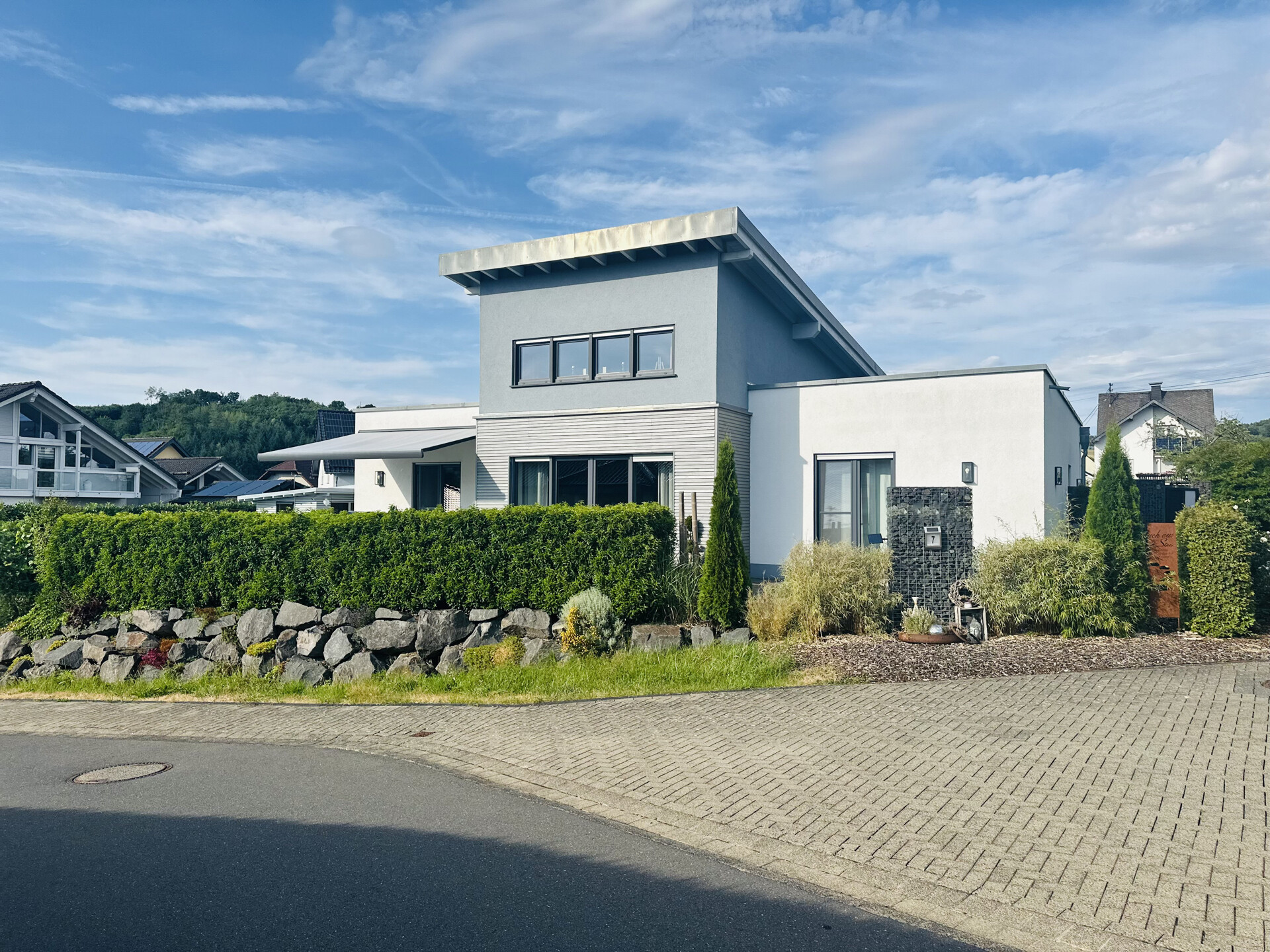 Straßenansicht