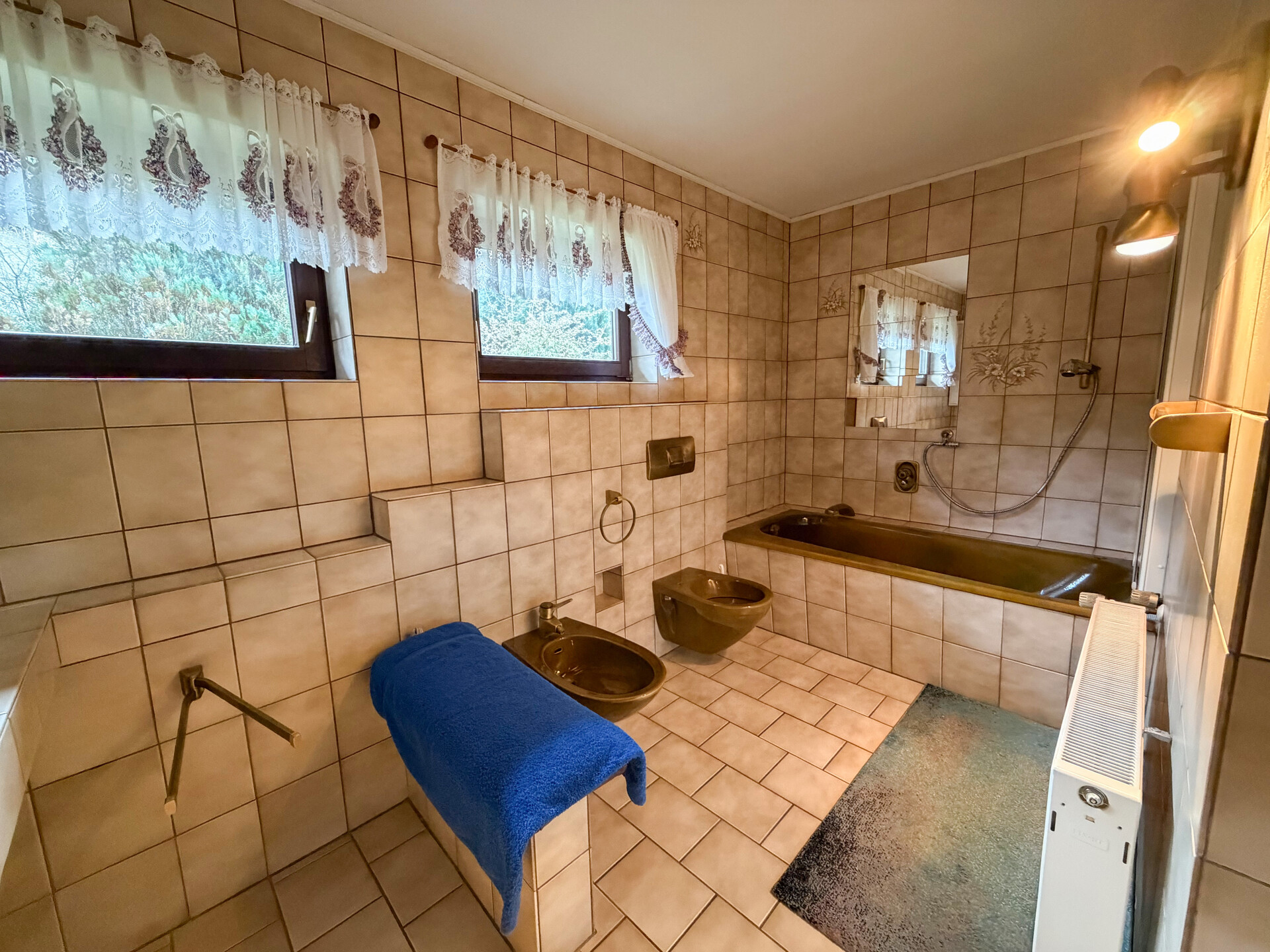 Badezimmer EG