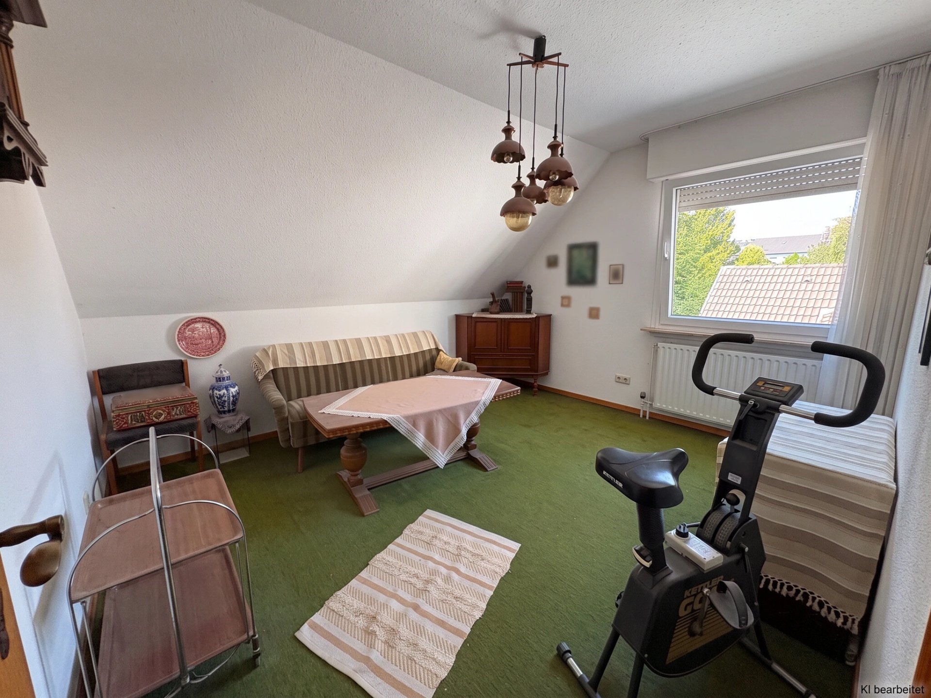 Zimmer 2 OG
