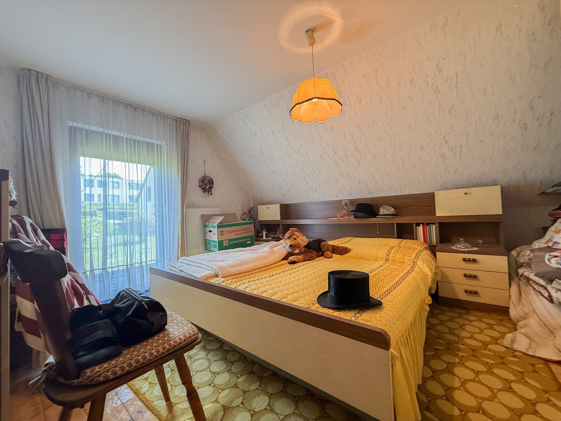 Schlafzimmer DG