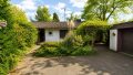 Bungalow und Garagen