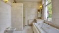 Badezimmer 1