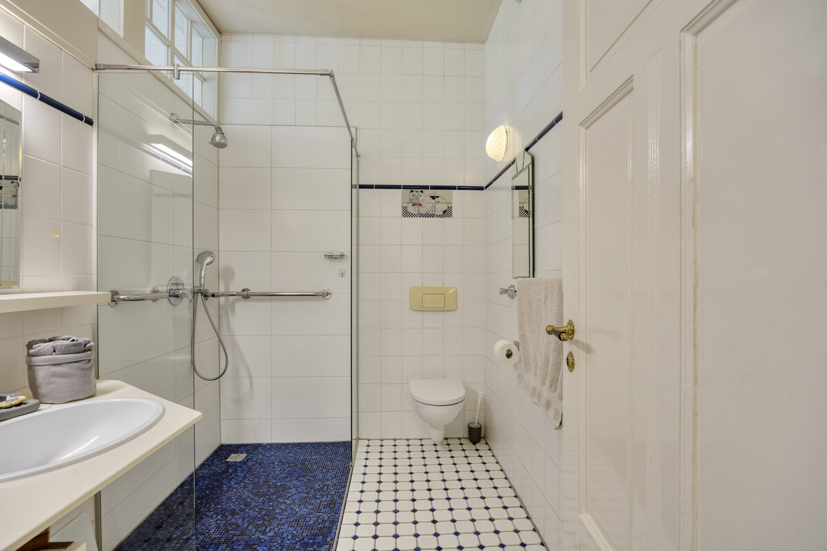 Badezimmer 2