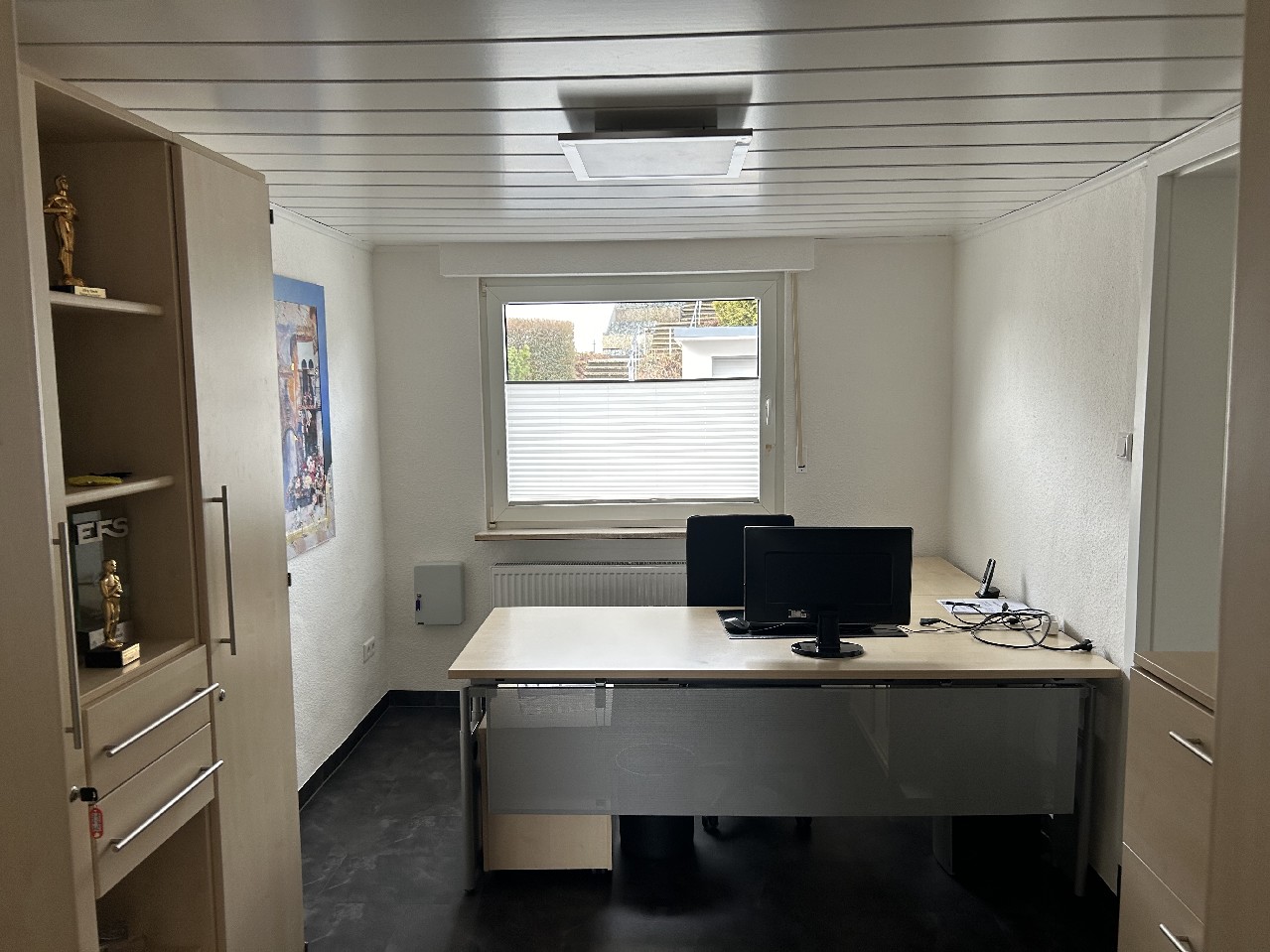 Zimmer EG derzeit Büronutzung