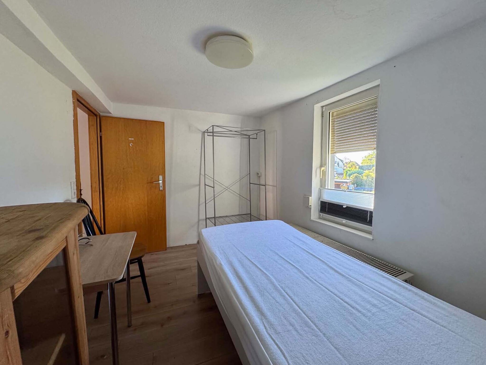 Zimmer 2 OG