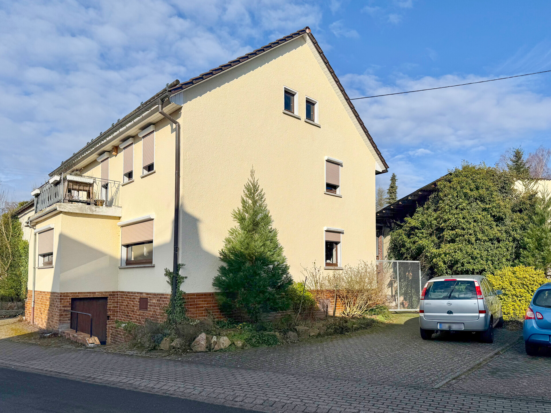 Straßenansicht