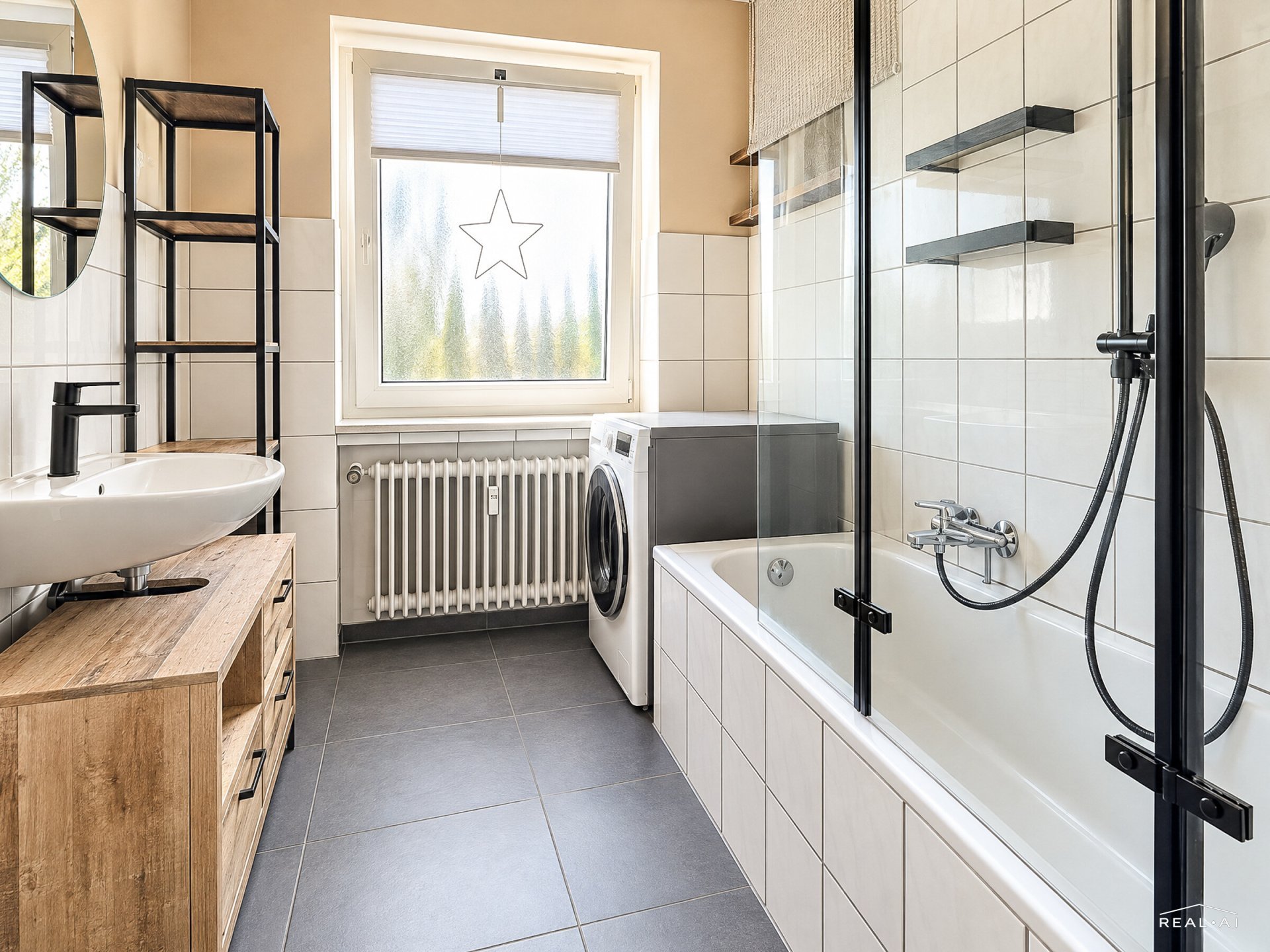 Badezimmer 2. OG Links
