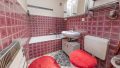 Badezimmer mit Badewanne