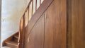 Treppe mit Einbauschränken zum DG