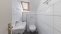 separates WC