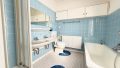 Badezimmer (OG)