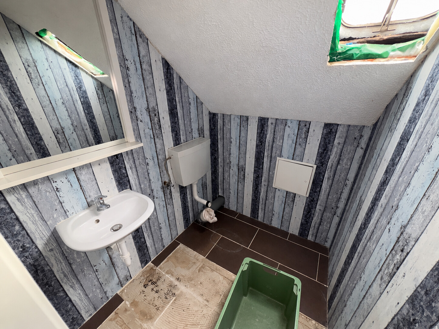 Gäste WC DG